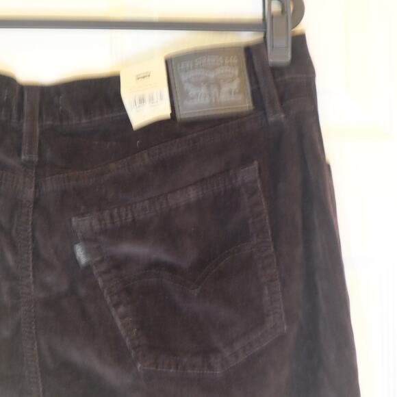 Levi’s 724 High Rise Slim Straight Corduroy Pants Black 18 Short W34 L30 NWT - Picture 3 of 10